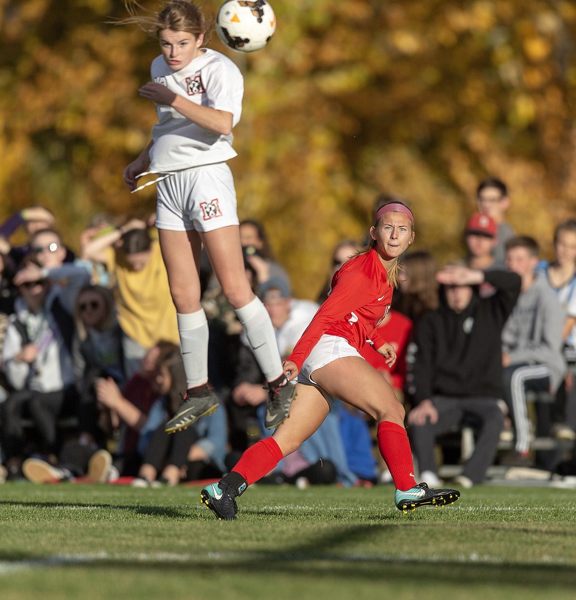 (Photo by JASON DUCHOW PHOTOGRAPHY)
Jordie Breeden lofts a cross over the Moscow defender, which was eventually headed in by Jezza Hutto for the first goal of the game.