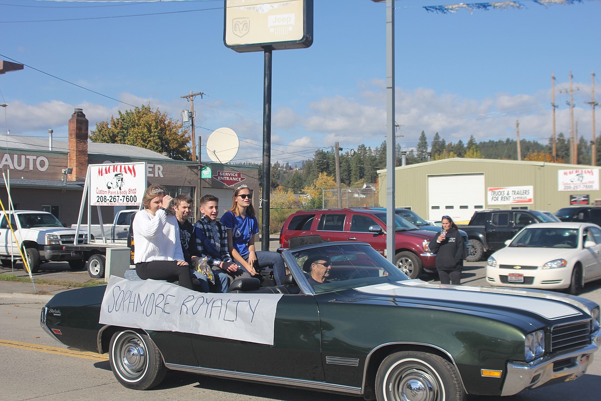 Photo by TANNA YEOUMANS
Sophmore royalty, Hayden Stockton and Holly Ansleu.