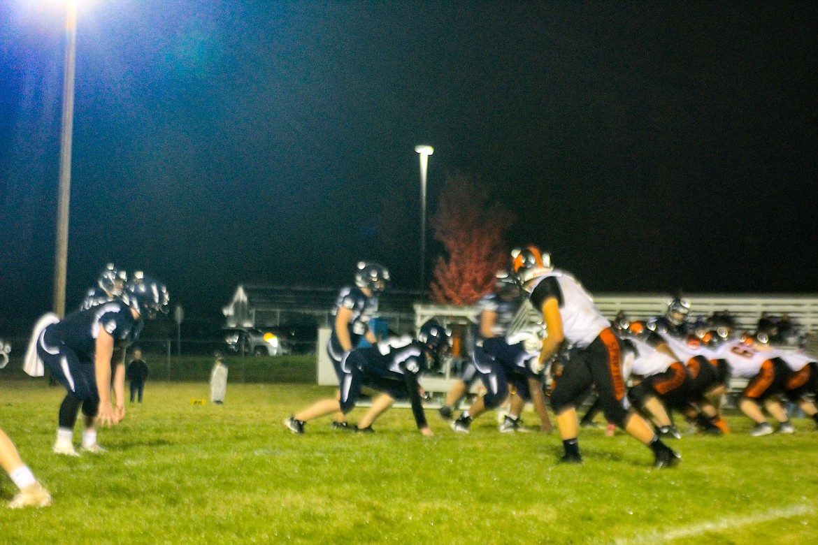 Photo by TANNA YEOUMANS
The faceoff commenced during the second quarter.