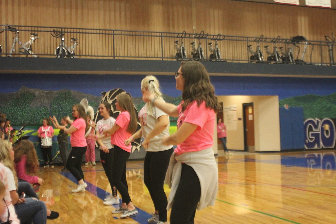 Photo by TANNA YEOUMANS
The bank and cheerleaders also dressed in pink to support the cause.