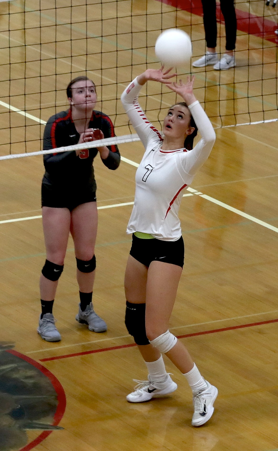 (Photo by ERIC PLUMMER)
Marina Breuner is a rare 6-foot high school setter, which can be a weapon.