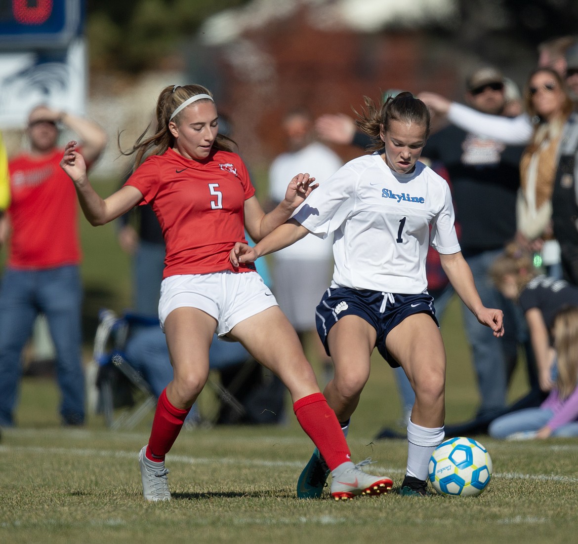 (Photo by JASON DUCHOW PHOTOGRAPHY)
Sandpoint junior Shelby Mohler, left, and the Bulldogs will look to end Bishop Kelly&#146;s 63 game win streak today in the 4A championship in Coeur d&#146;Alene.