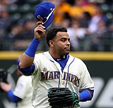 With offseason heating up, who could -- and couldn't -- the Mariners trade?