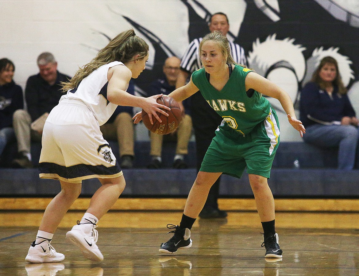 Lakeland&#146;s Sarah Boyer guards Timberlake&#146;s Taryn Soumas.