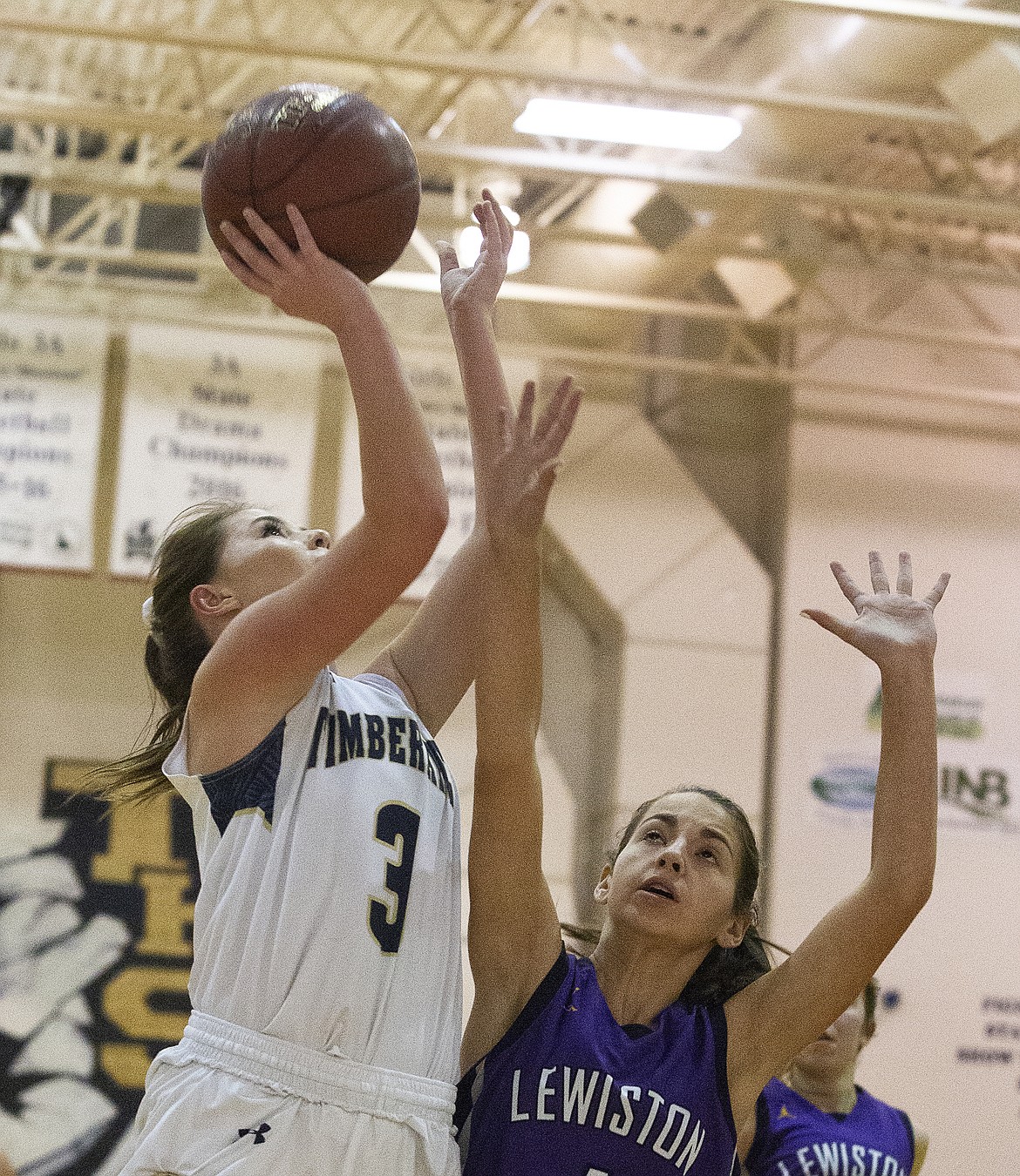 Timberlake&#146;s Olivia Hammond goes for a layup against Lewiston&#146;s Emily Collins.