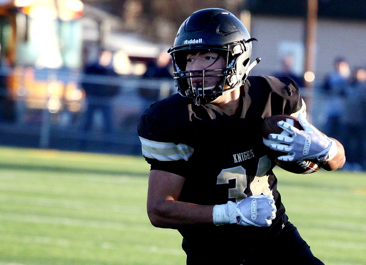 Rodney Harwood/Columbia Basin Herald
Royal senior Alonso Hernandez finished up his career with touchdown runs of 15 and 13 yards during Saturday&#146;s loss to No. 5 Colville in the 1A semifinals.