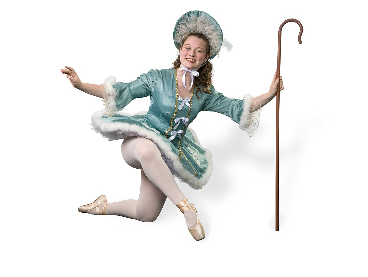 Anika Bennetts as Marzipan Shepherdess.