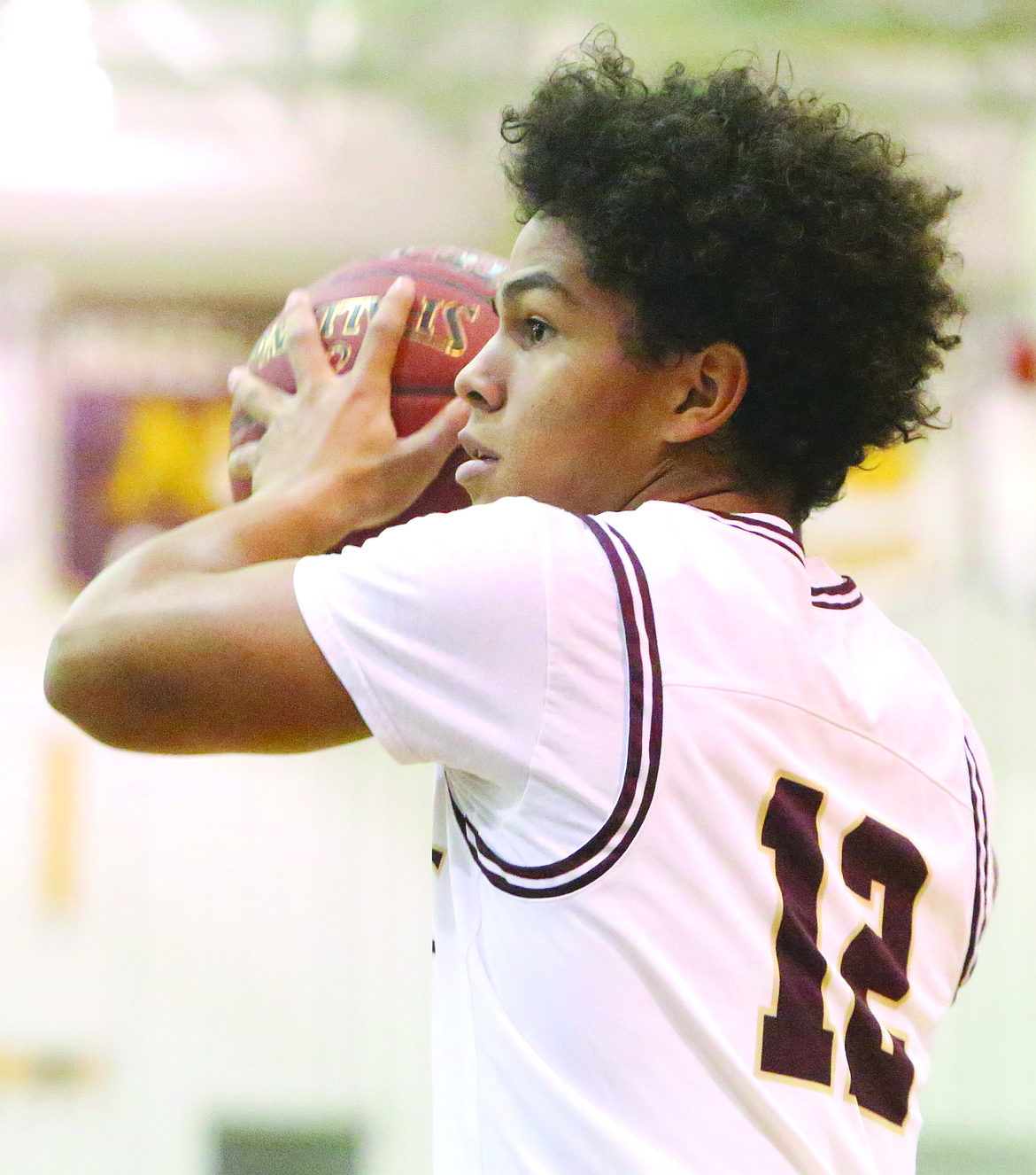 Connor Vanderweyst/Columbia Basin Herald
Moses Lake point guard Lerenz Thomas looks for a pass Tuesday against Post Falls.