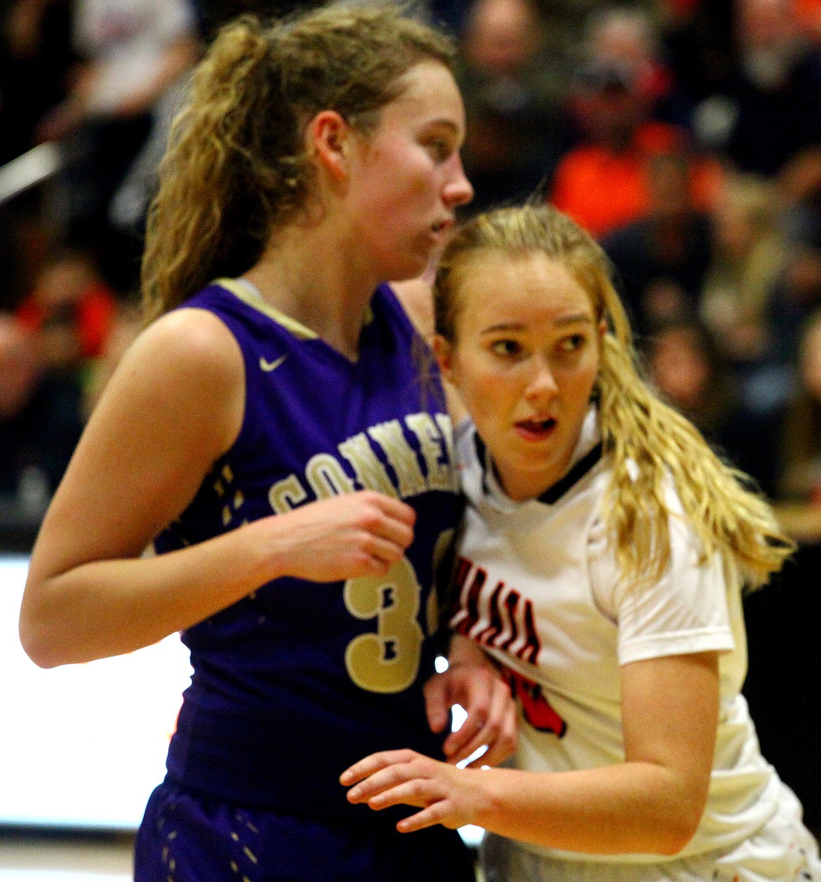 Rodney Harwood/Columbia Basin Herald
Ephrata&#146;s Kendall Kemp (10) plays pressure defense on Connell&#146;s Grace Booth Tuesday night during nonleague action in The Jungle.