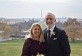 Newhouse ties the knot