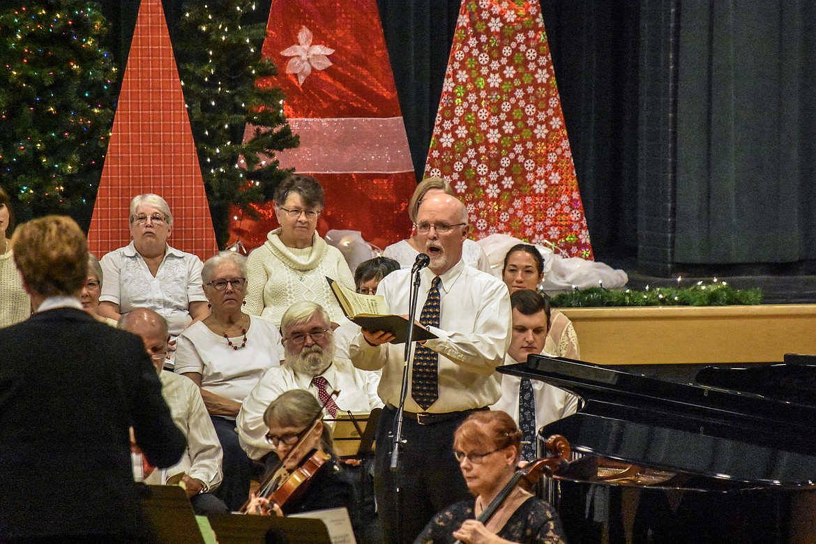 Community Choir member Ed Quillin sings &quot;Comfort Ye My People&quot; during the performance of Handel's Messiah at the Libby Memorial Center Saturday (Ben Kibbey/The Western News)