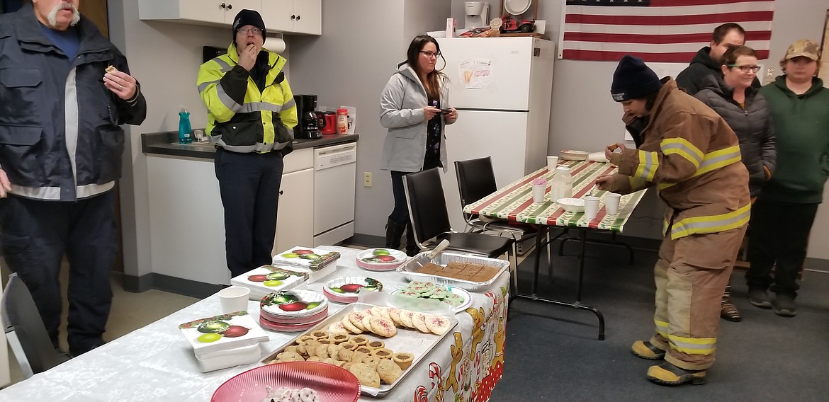 Photo by MANDI BATEMAN
A wide array of cookies at the Paradise Valley Fire station.