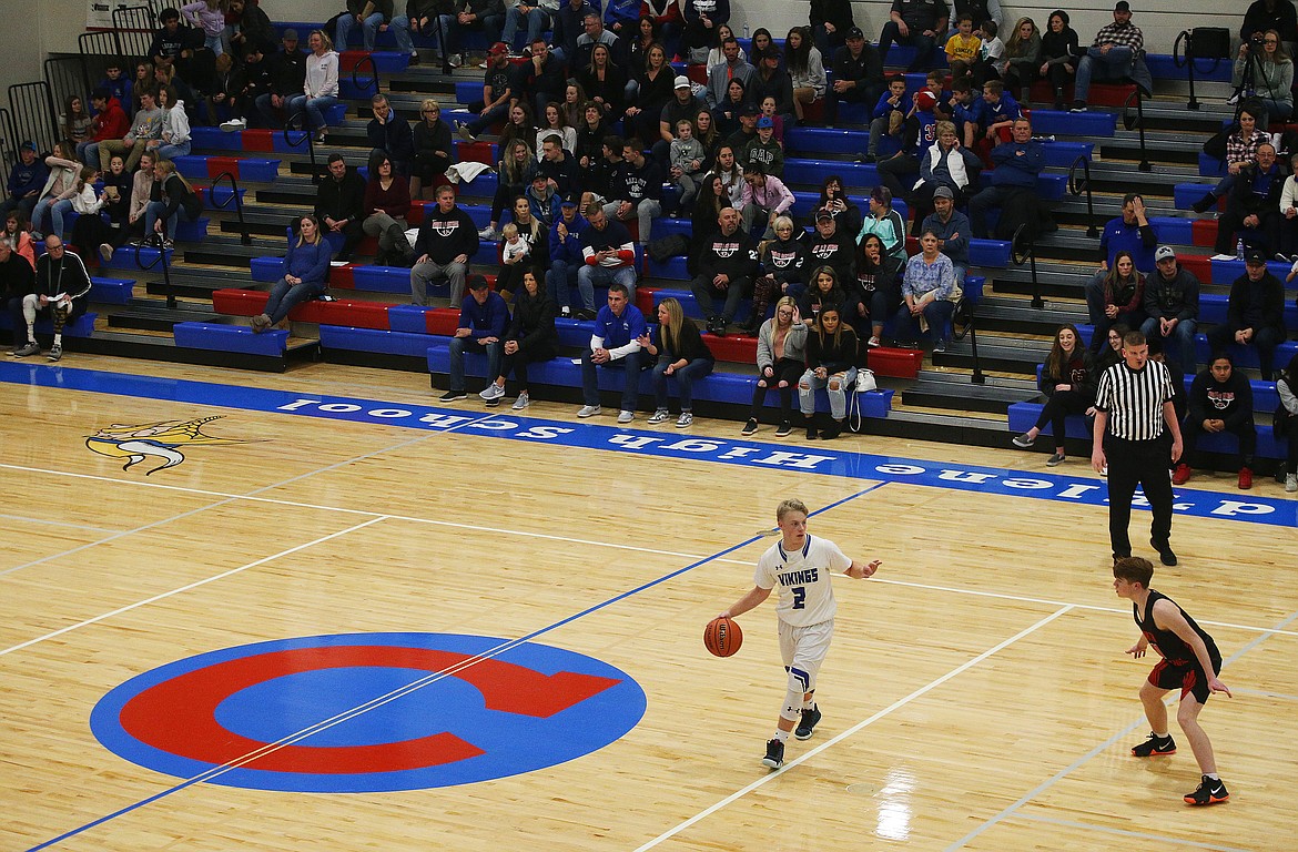 Coeur d&#146;Alene&#146;s Mayson Blakeley-Whittaker dribbles during Friday night&#146;s game against North Central.