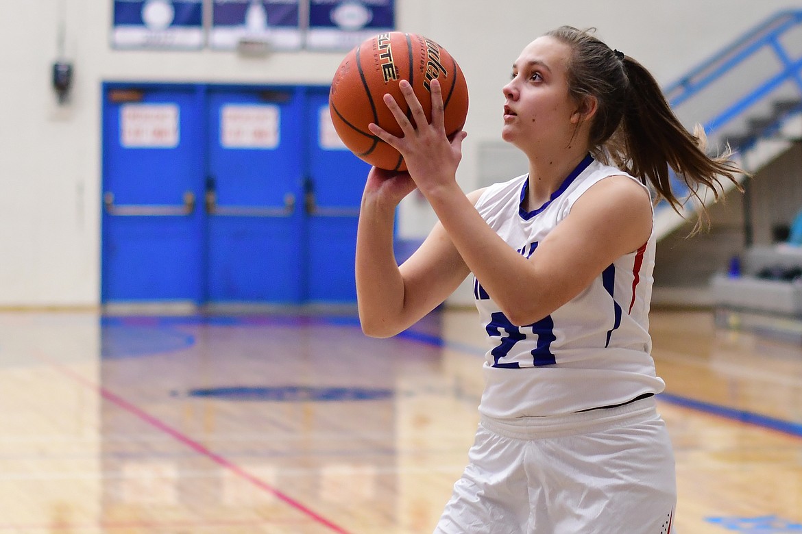 Alyssa Blankenship takes a shot against the Lady Pirates Tuesday. (Jeremy Weber photo)