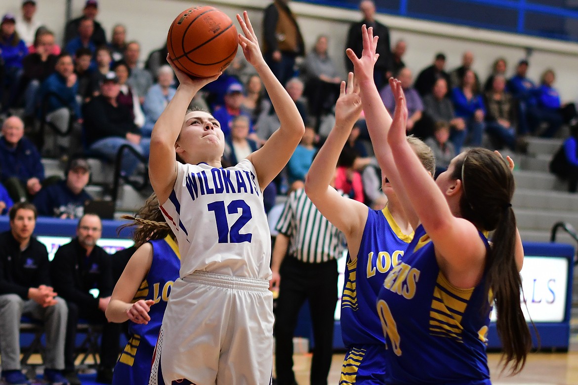 LaKia Hill goes up for a jumper against the Lady Loggers Thursday. (Jeremy Weber photo)