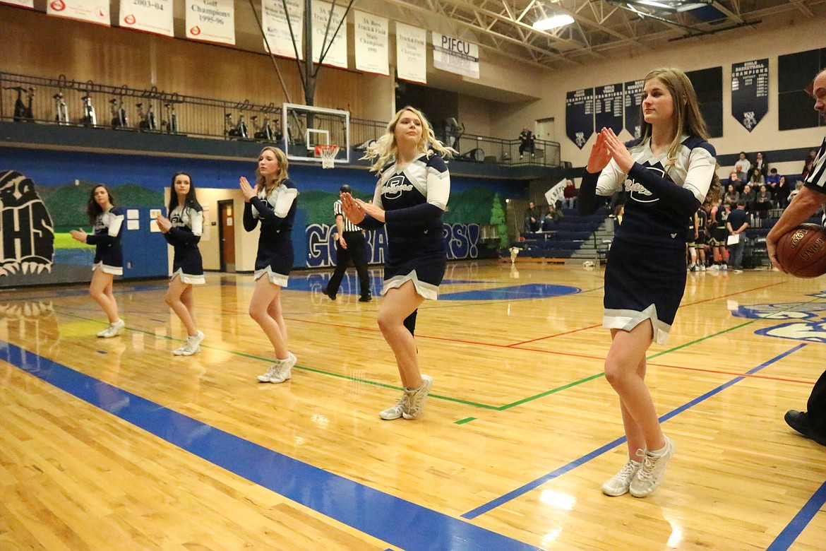 Kaylee Worley, Hailey Brooks, Katie Summerfield, Kylie Underhill and Isabella Sims.