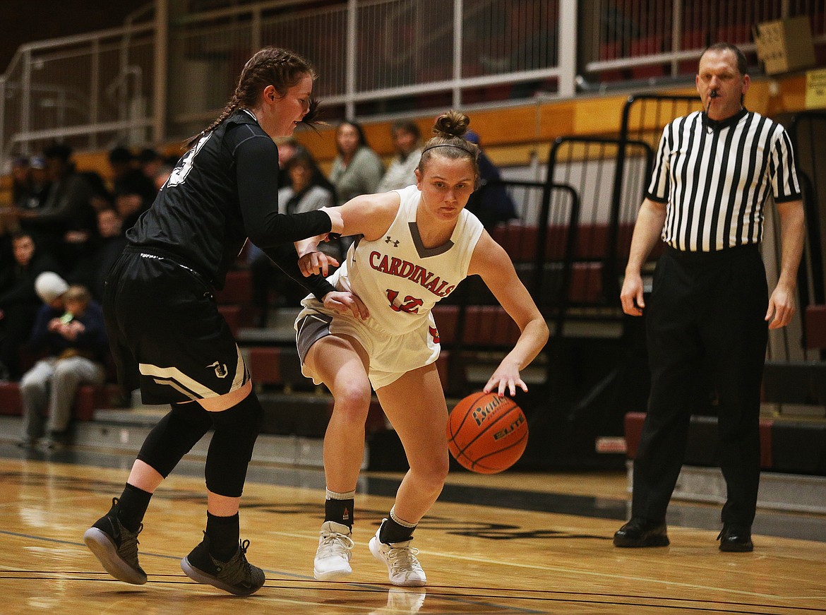 Zosha Krupa of North Idaho College dribbles the ball while defended by Ashlie Watts of Wenatchee Valley College during Wednesday night&#146;s game at NIC. (LOREN BENOIT/Press)