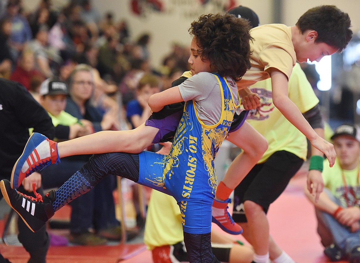 KAI O&#146;BRIEN of Mission/Charlo had the mo-jo going during the Unit 2 Tournament last Saturday in Arlee. O&#146;Brien, tipping Caleb Starkel of Polson, won the Novice 75 class. (Joe Sova photos/Lake County Leader)