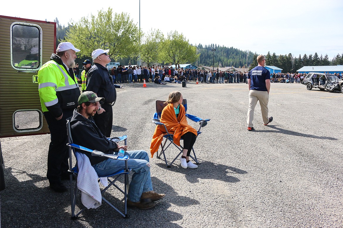 Photo by MANDI BATEMAN
Students and role players watching the scene unfold.