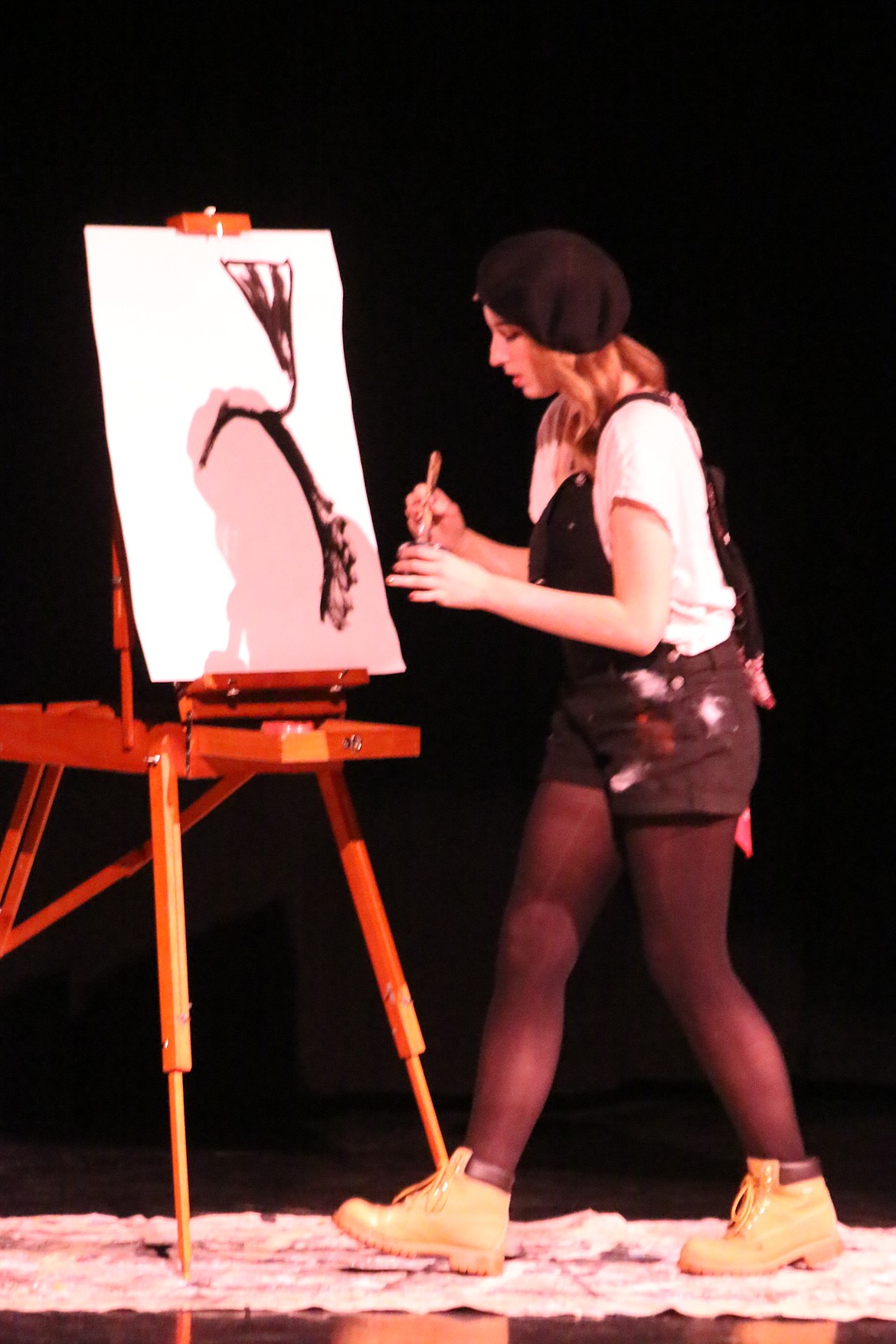 Photo by MANDI BATEMAN
Reianna Brooks speed painting.