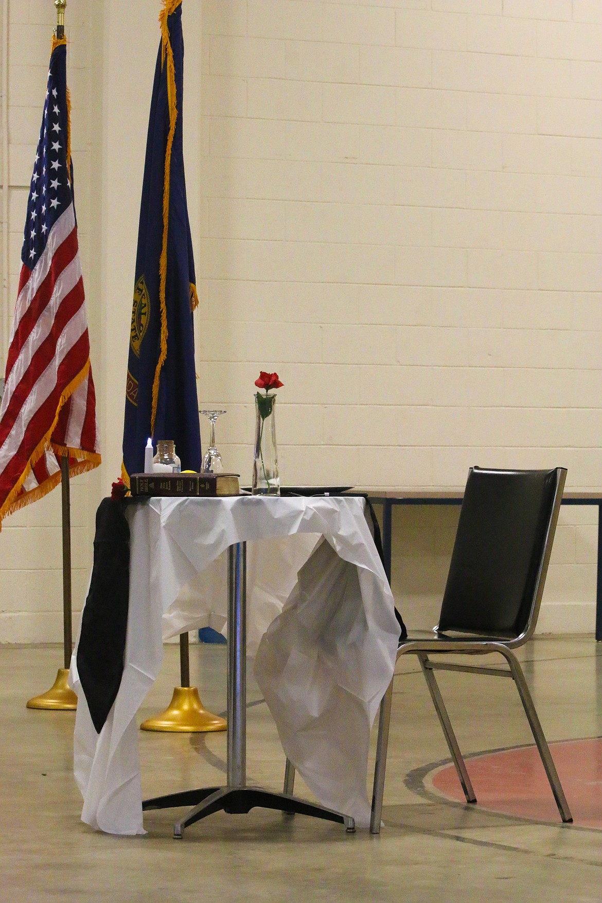 Photo by MANDI BATEMAN
The empty table is a symbolic representation of fallen Peace Officers.