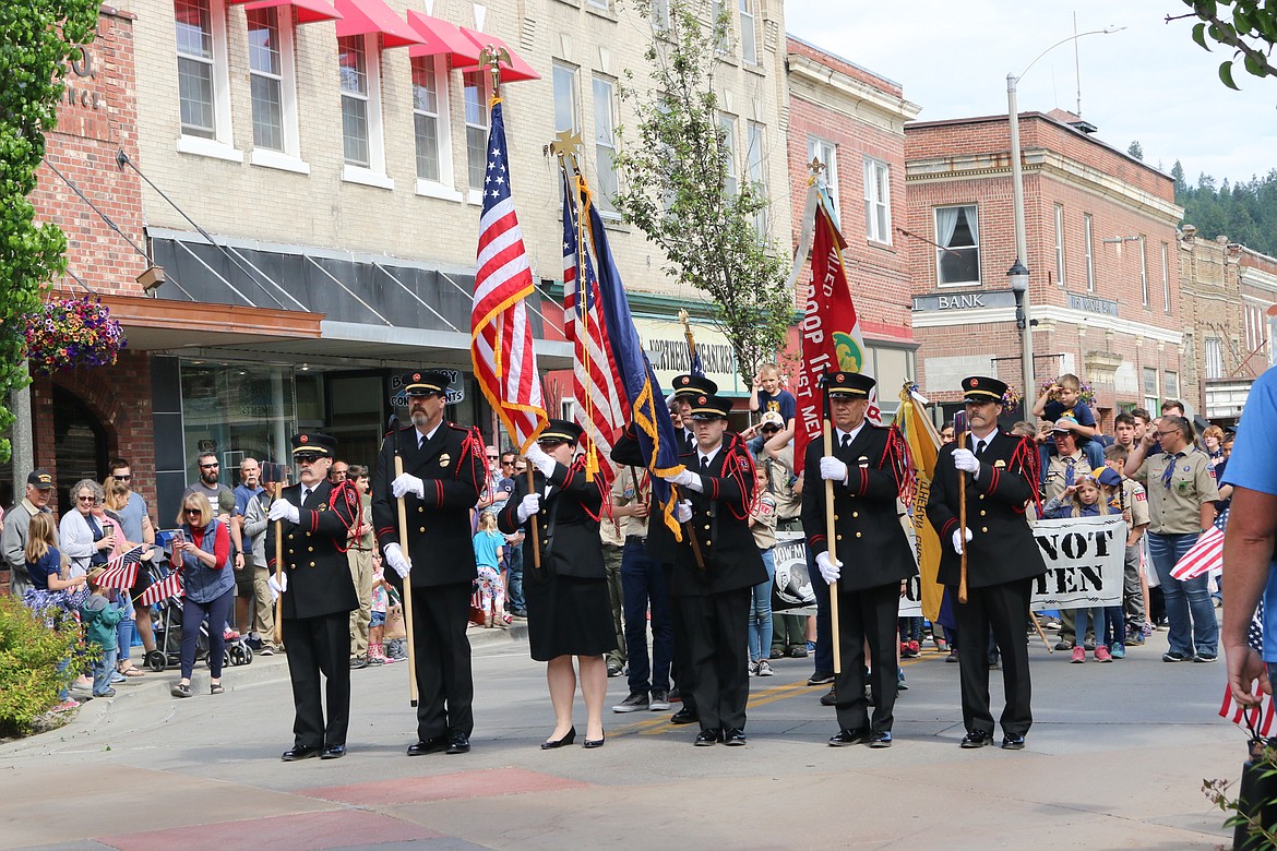 Photo by MANDI BATEMAN
The Boundary County Fire Service Honor Guard began the Memorial Day Parade.