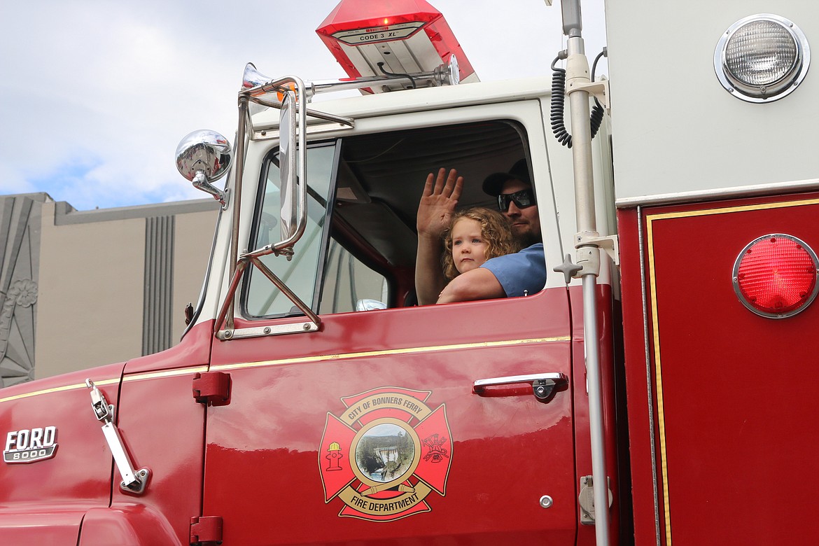 Photo by MANDI BATEMAN
Memorial Day Parade.