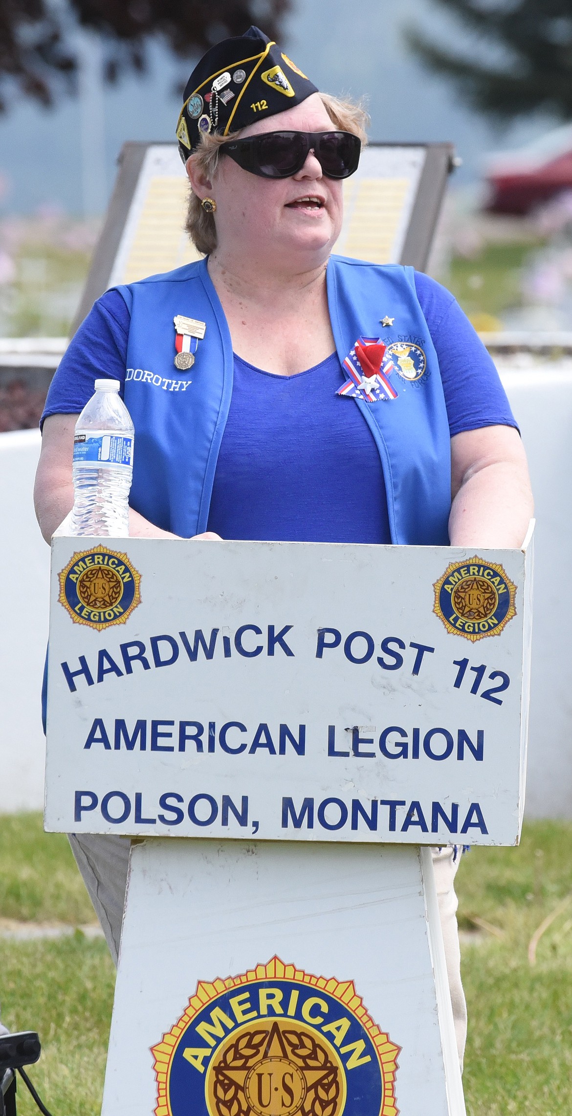 POLSON AMERICAN Legion Post 112 Commander Doro-thy Goodwin speaks during the Memorial Day ceremony on Monday, May 27.