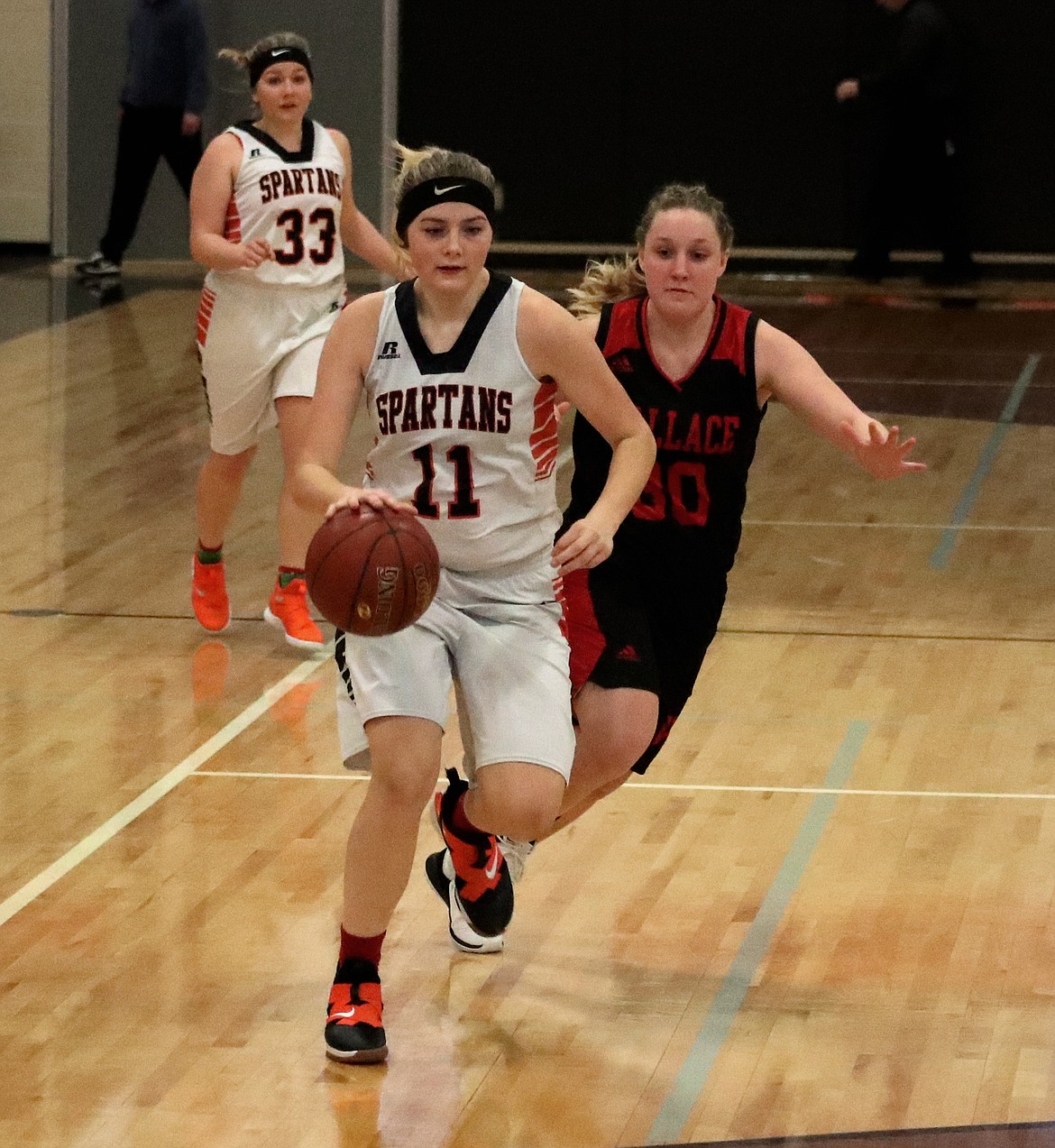 (Photo by KYLE CAJERO)
Priest River&#146;s Karah Fink drives to the basket in a Dec. 15 game versus Wallace.