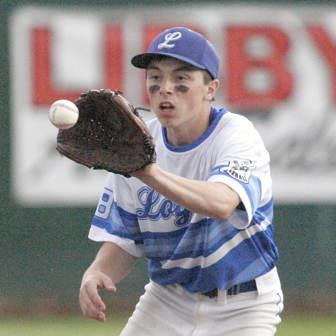 Second baseman Alex Svendsbye with the first out top of fourth inning on a throw from shortstop Quade Anderson. Loggers over Cougs 15-2 in the six inning matchup Wednesday evening. (Paul Sievers/The Western News)
