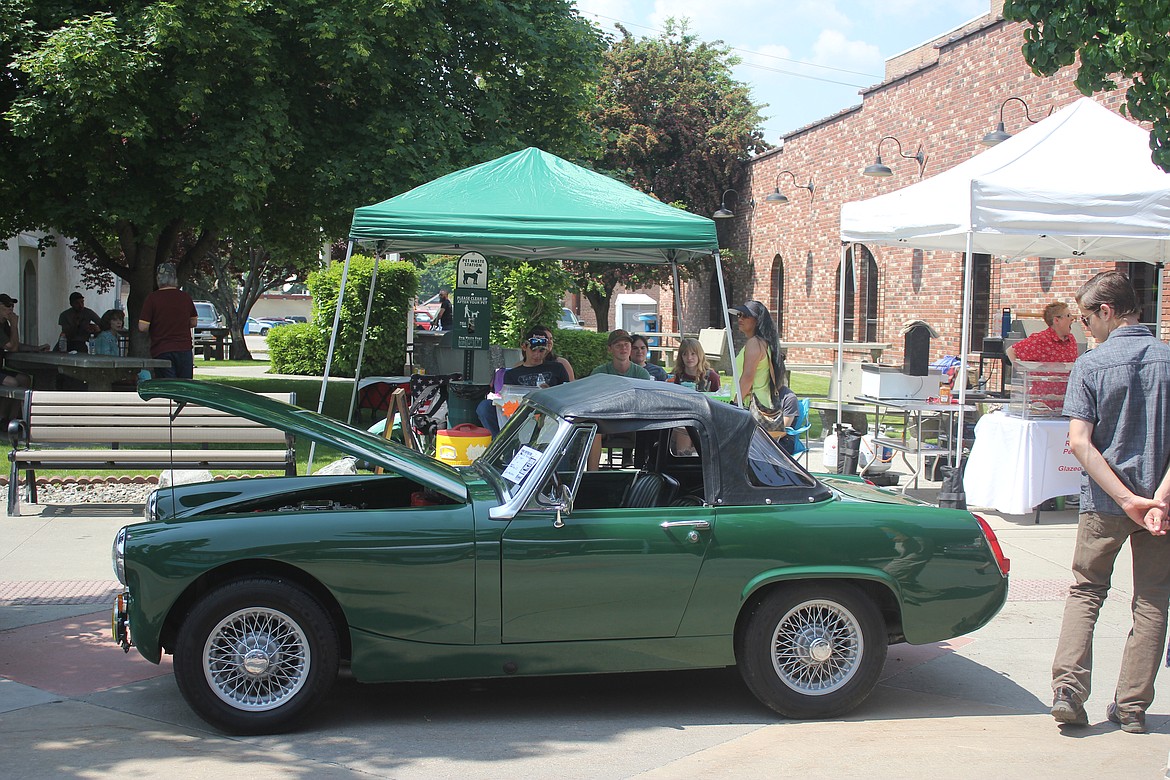 Photo by TANNA YEOUMANS
Some cars were smaller than others.