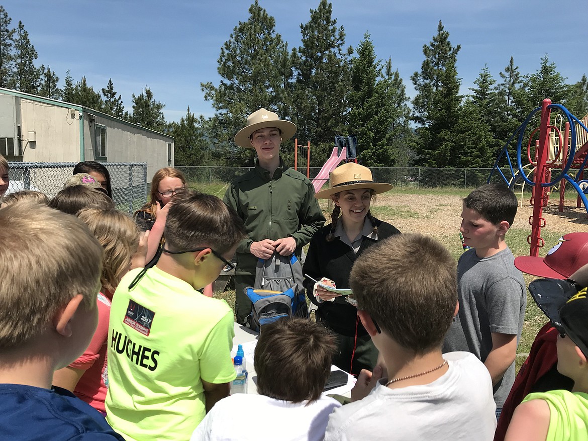 (Courtesy photo)
Officials with Army Corps of Engineers talk to students at Idaho Hill Elementary&#146;s end-of-the-year Safety Day.