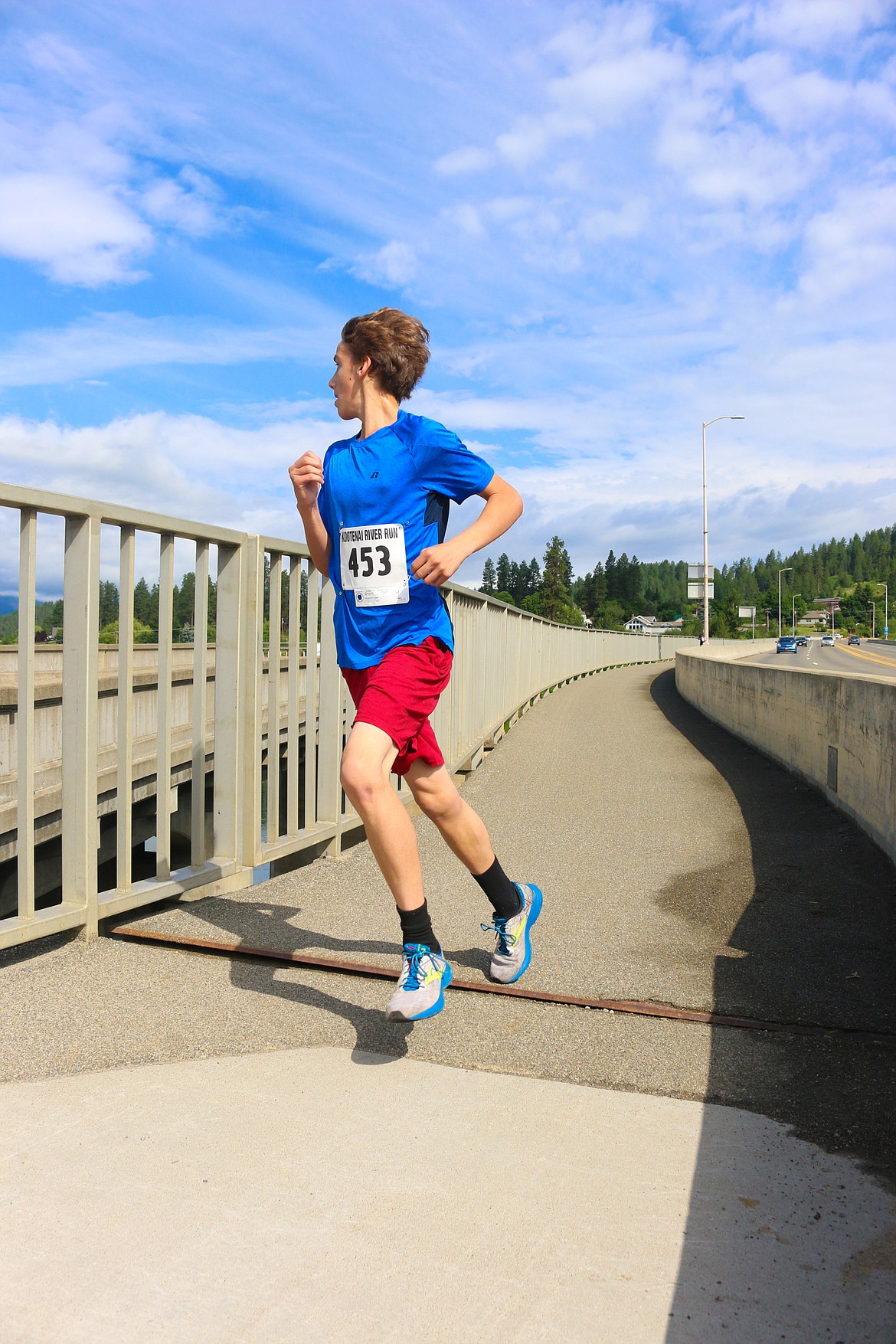 Photo by MANDI BATEMAN
Colton Alexander looks over the shoulder to see where the other competitors are as he sets the fastest time in the 2019 Kootenai River Run.