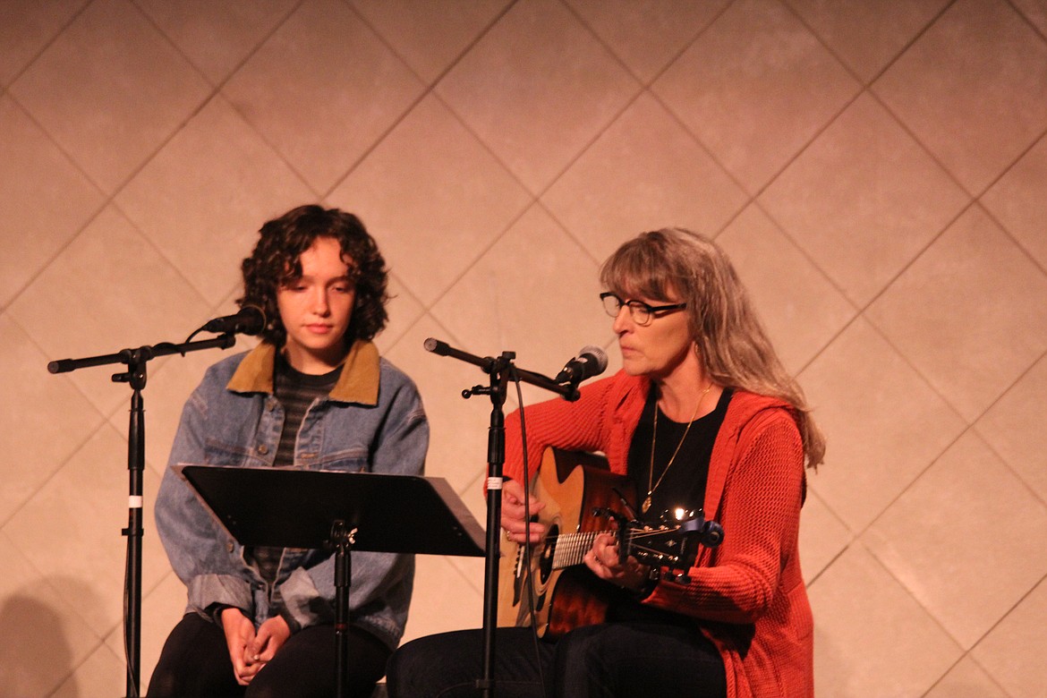 Photo by TANNA YEOUMANS
India Rain and Barb Robertson harmonized during the performance.