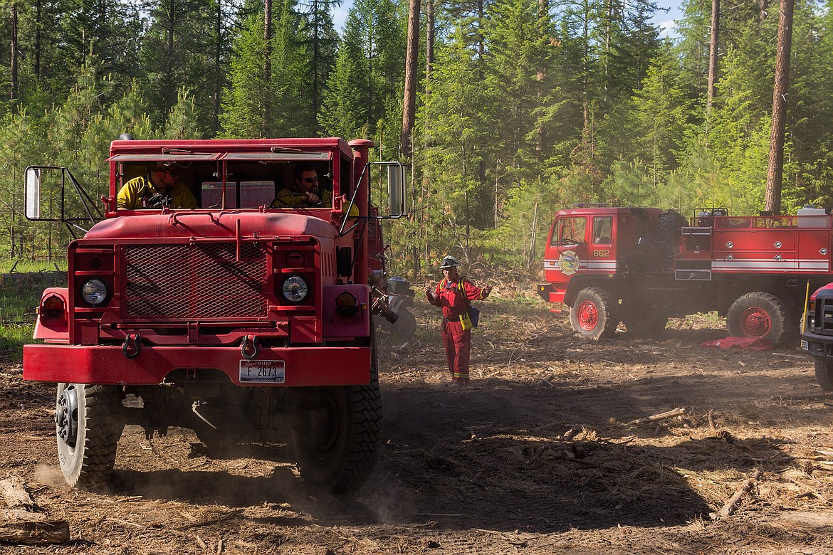 Photo by MIKE ELAM / NORTH BENCH FIRE
Multiple agencies worked to put out the Moon Shadow fire.