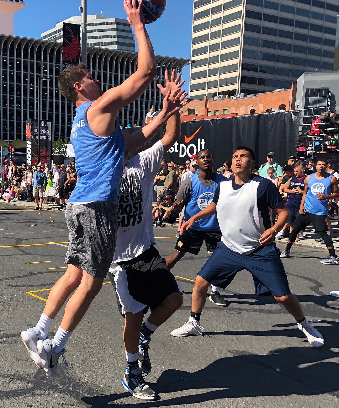 JASON ELLIOTT/Press
Showtime PTA's Chris Sarbaugh, who played collegiately at North Idaho College, Idaho and San Diego, goes up for a layup during an Elite Division game at Hoopfest in Spokane on Saturday.