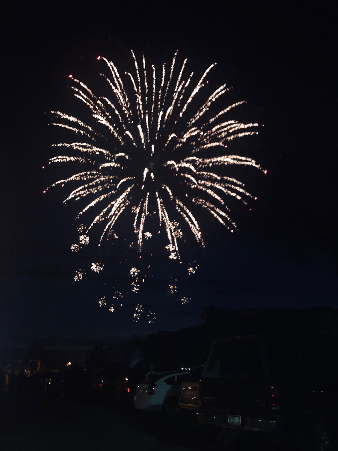Photo by RADLEY GROTH
Rows of spectators parked behind McKinley Avenue to watch the Silver Mountain Fireworks Show.