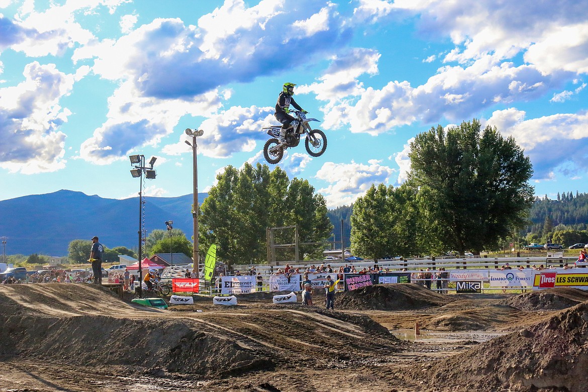 Photo by MANDI BATEMAN
9B Arenacross 2019