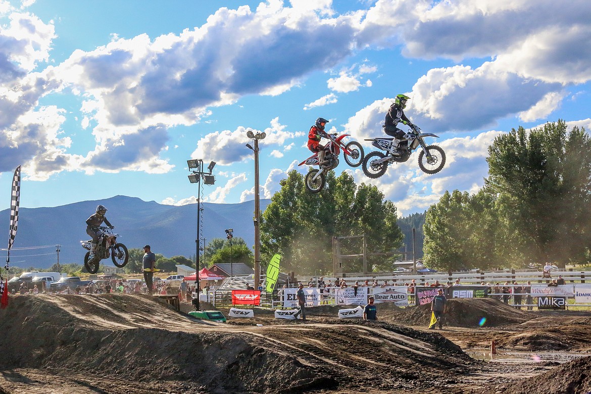 Photo by MANDI BATEMAN
9B Arenacross 2019