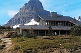 Logan Pass Visitor Center gets new coat of paint, to mixed reviews
