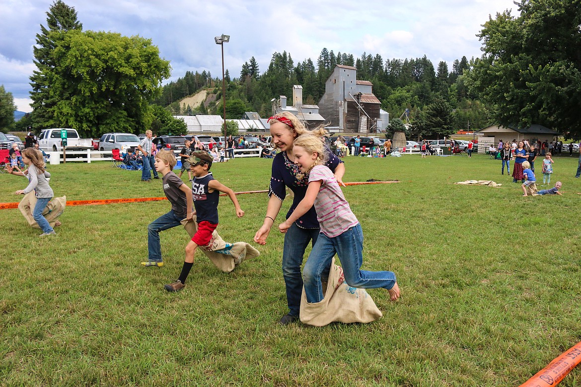 Photos by MANDI BATEMAN
Just like the participants in the three-legged race, the Rotary Club stepped up and assisted the Lions Club with the Family Fun Night.