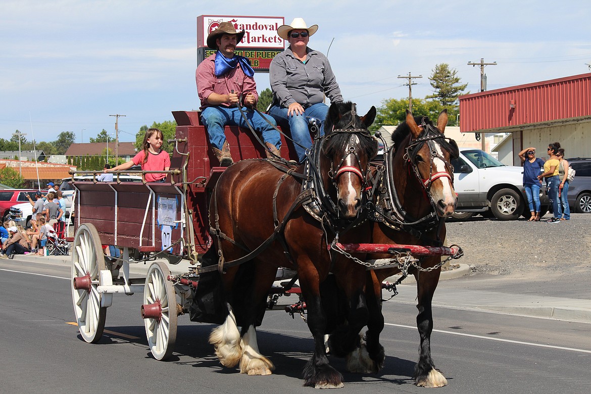 Cheryl Schweizer/Sun Tribune
Some Royal City Summerfest participants preferred an old-fashioned ride.