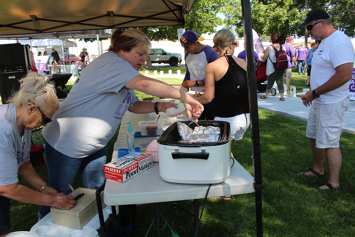 Cheryl Schweizer/Sun Tribune
Teams sold tamales, among other things, to raise money during Relay for Life Saturday.