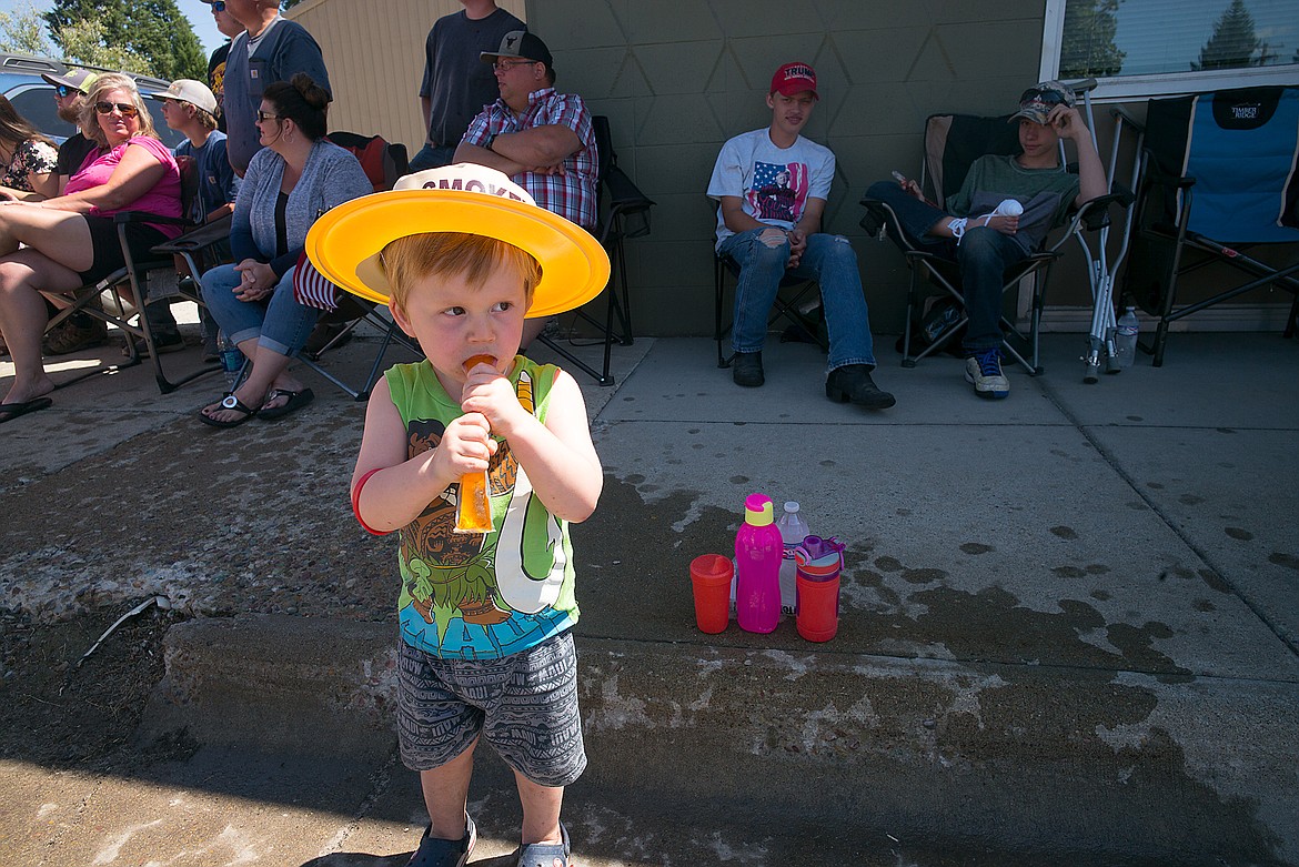 Kendrick Stinger cools off with a frozen treat.