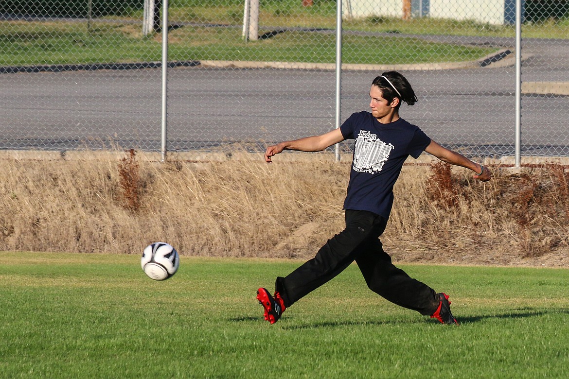 Photo by MANDI BATEMANKeahi Robles practicing for the 2019 soccer season.