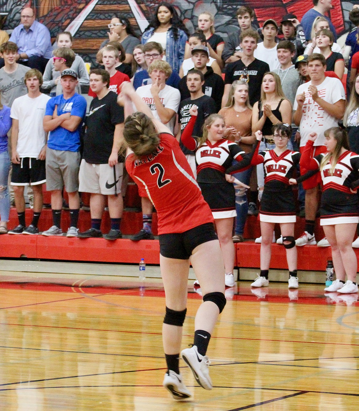 Photo by Josh McDonald/ 
Wallace&#146;s Kali Davis digs out a Kellogg hit.