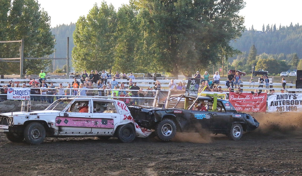 Photo by MANDI BATEMAN
Last year&#146;s Smash and Bash winner, Kyle Weibe, hitting Wade Brown.