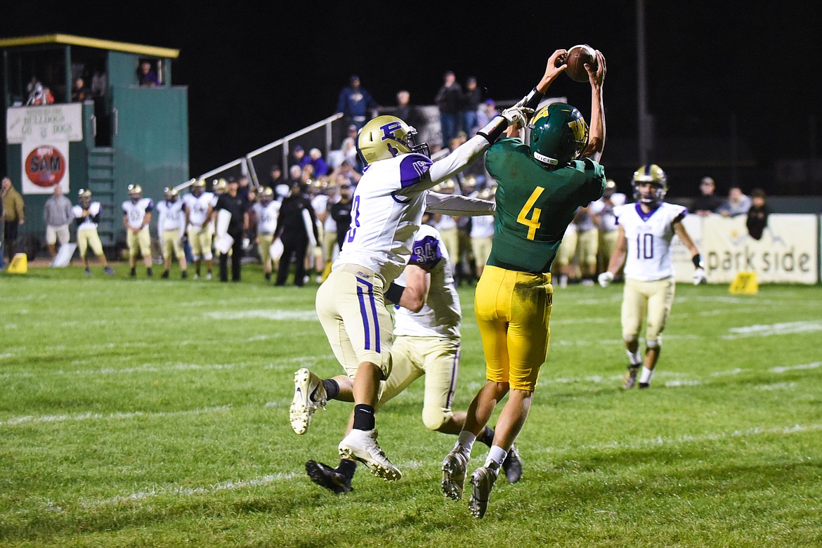 Jaxsen Schlauch snags a catch for a touchdown during Whitefish&#146;s 28-15 home win over Polson on Friday. (Daniel McKay/Whitefish Pilot)