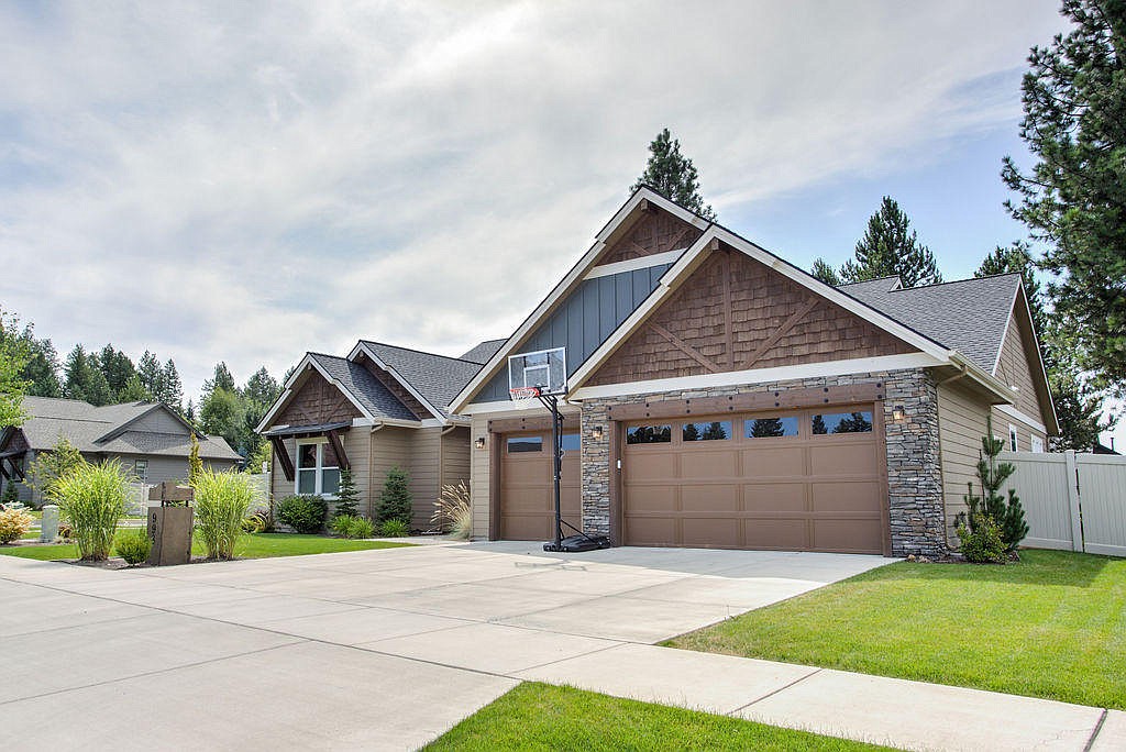 A street view of StoneCreek in Hayden.