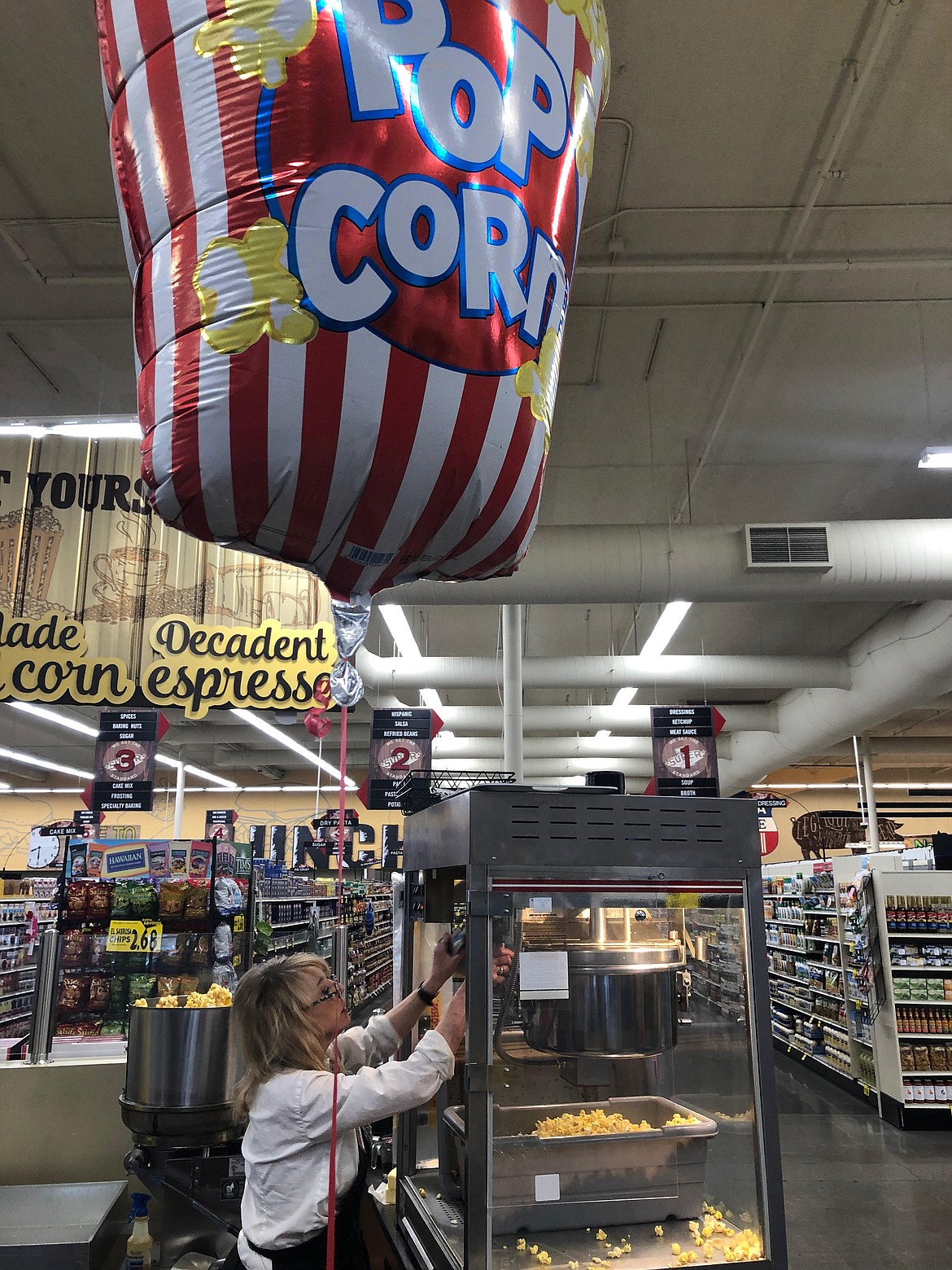 October is National Popcorn Poppin&#146; Month, but for Super 1 Foods popper Cynthia Fassler, creatively flavored popcorn is a year-round labor of love.